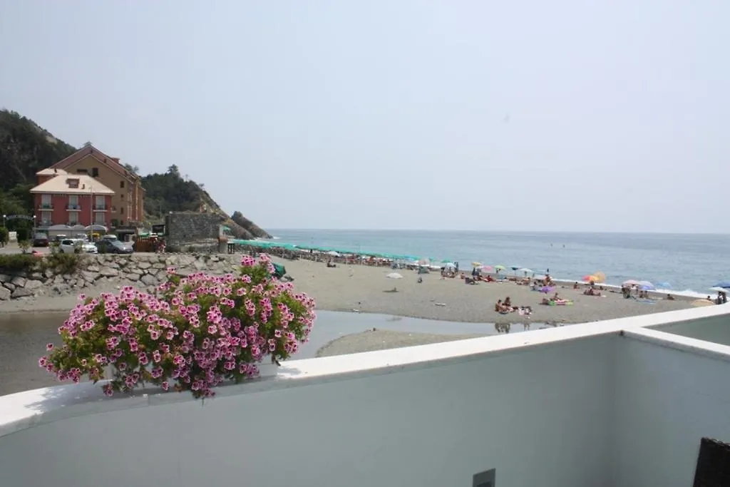 Hotel Bagni Arcobaleno Deiva Marina 3*,  Italien