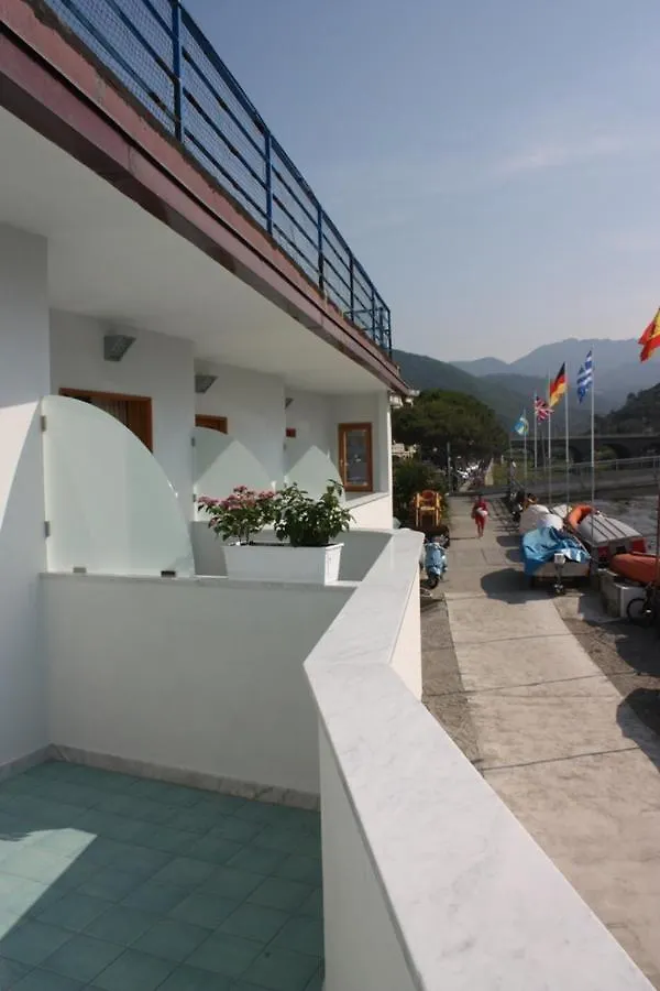 Hotel Bagni Arcobaleno Deiva Marina Italien